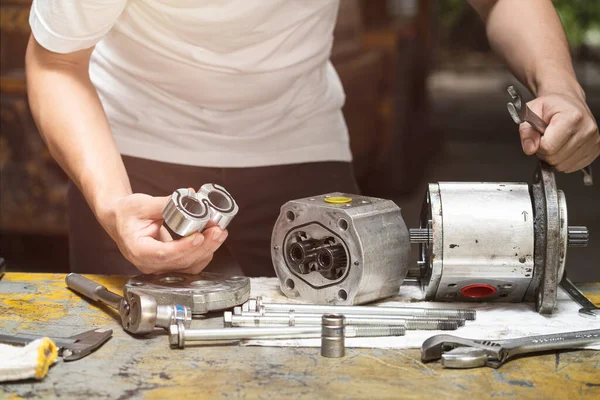 روش‌های بهینه‌سازی عملکرد پمپ‌های دنده‌ای در صنایع سنگین